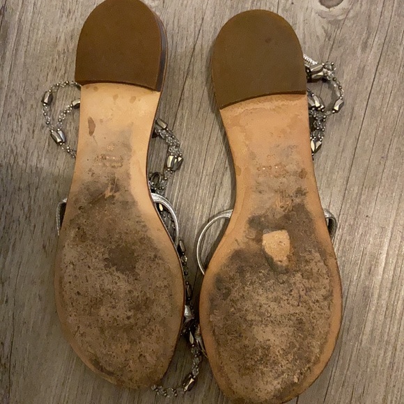 Giuseppe Zanotti Flat toe loop sandals with magnetic crystal tie ups. - Picture 5 of 9